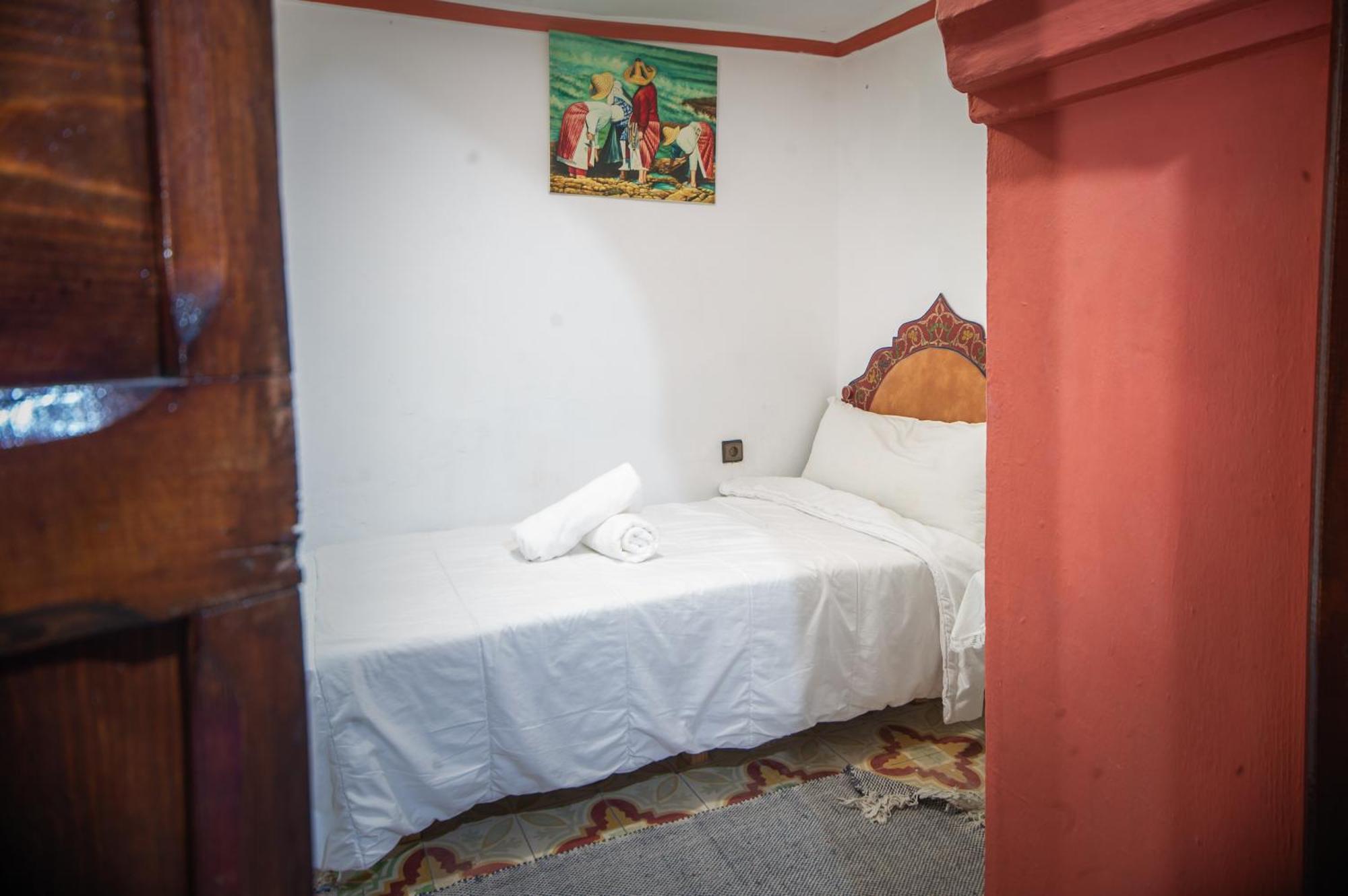 Dar Chourafa Riad Chefchaouen Exterior photo