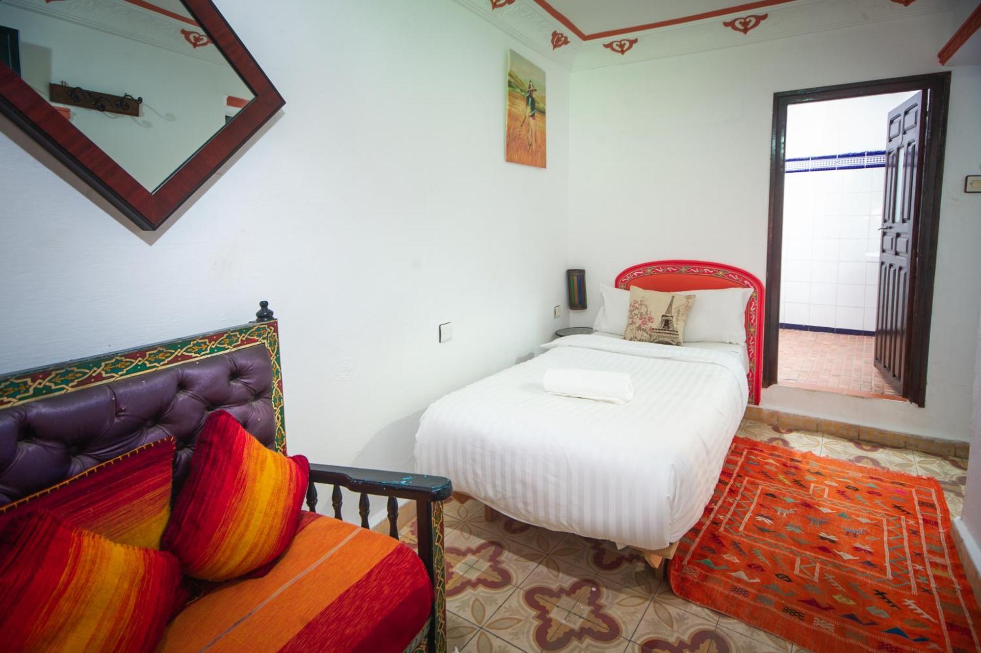 Dar Chourafa Riad Chefchaouen Exterior photo