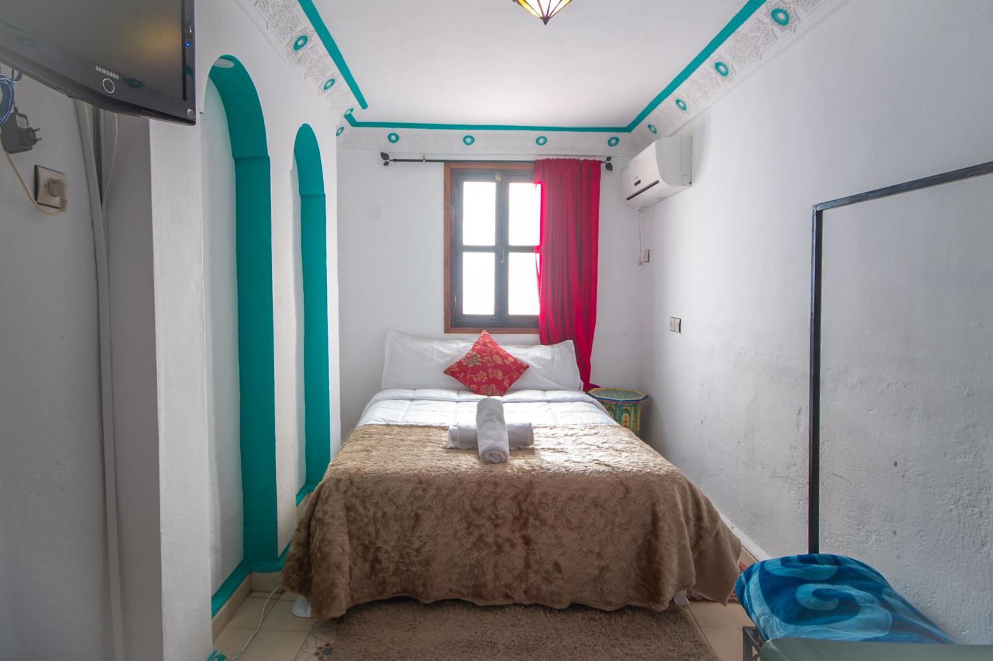 Dar Chourafa Riad Chefchaouen Exterior photo